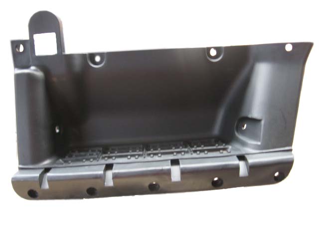 Front pedal skirt (LH)